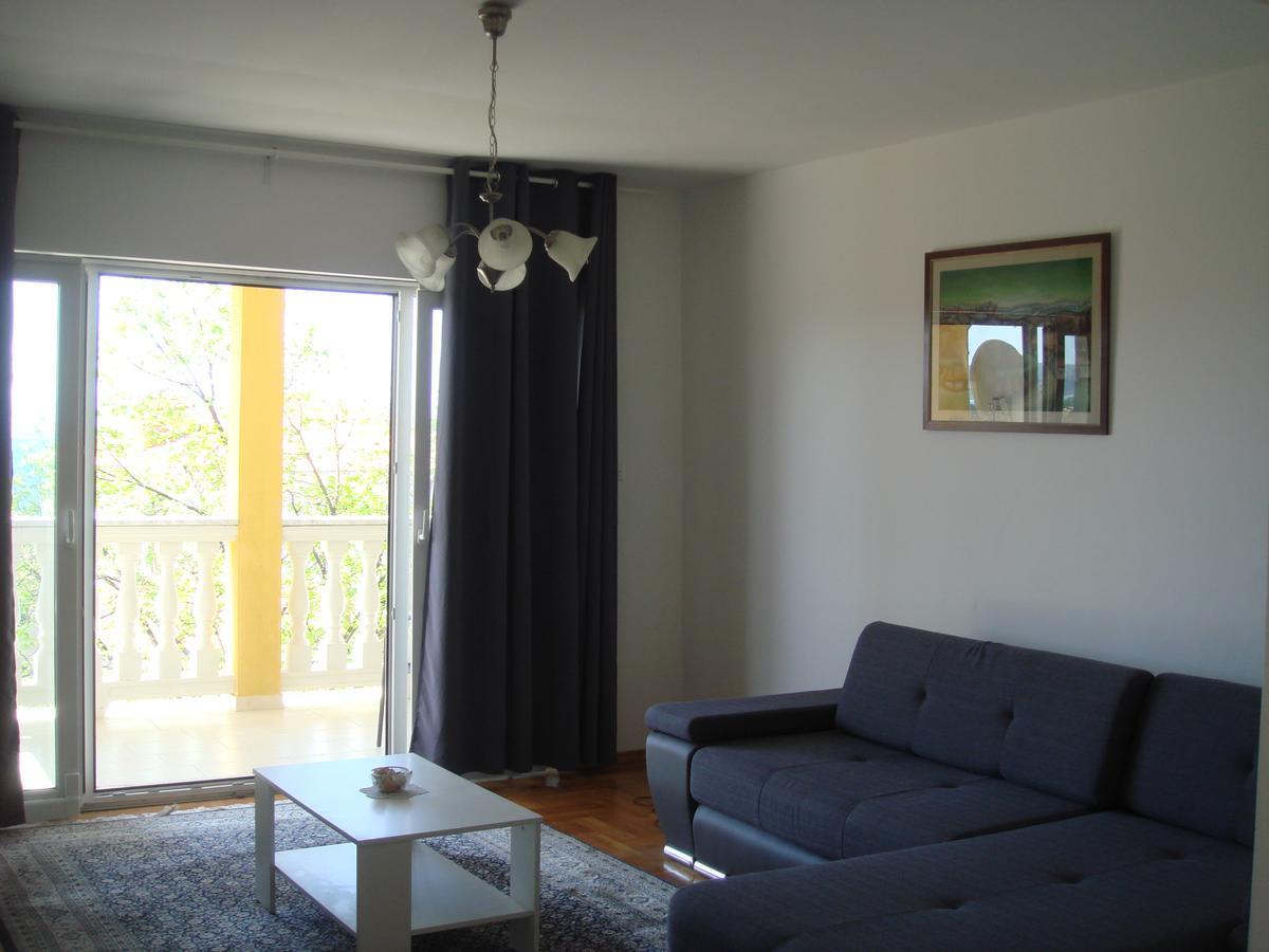 Apartments Jelicic Selce Exterior foto